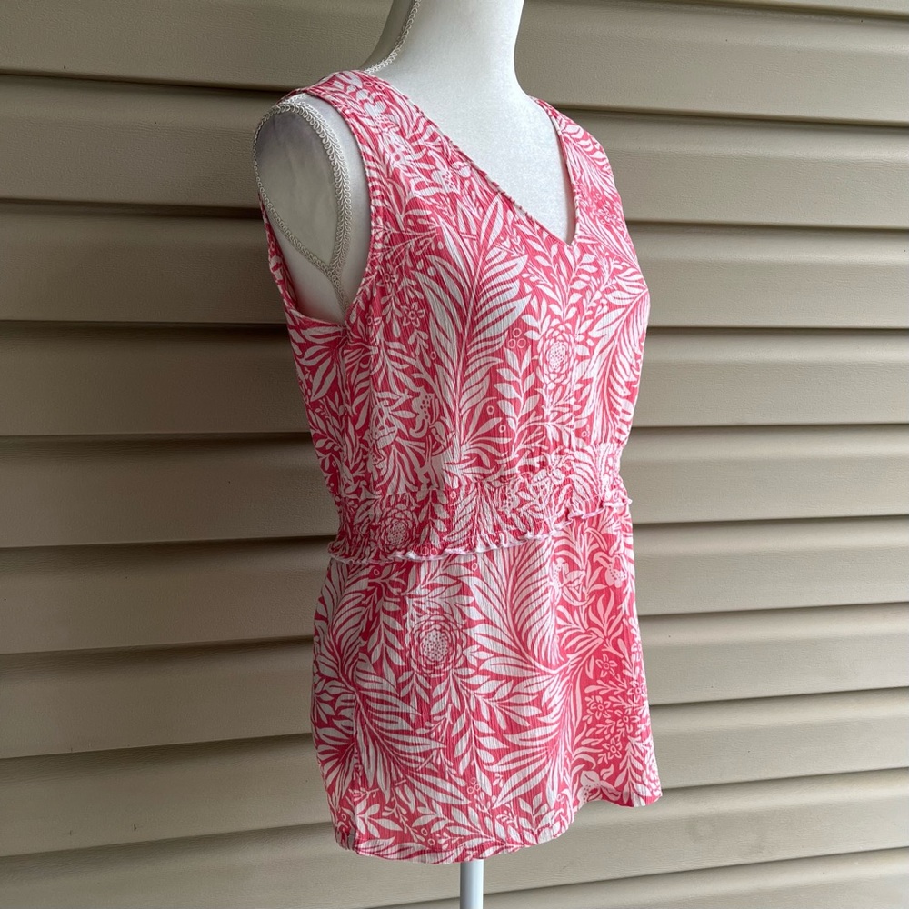 •Columbia• Sleeveless Crinkly Popover Blouse - Size Medium - Picture 5 of 9